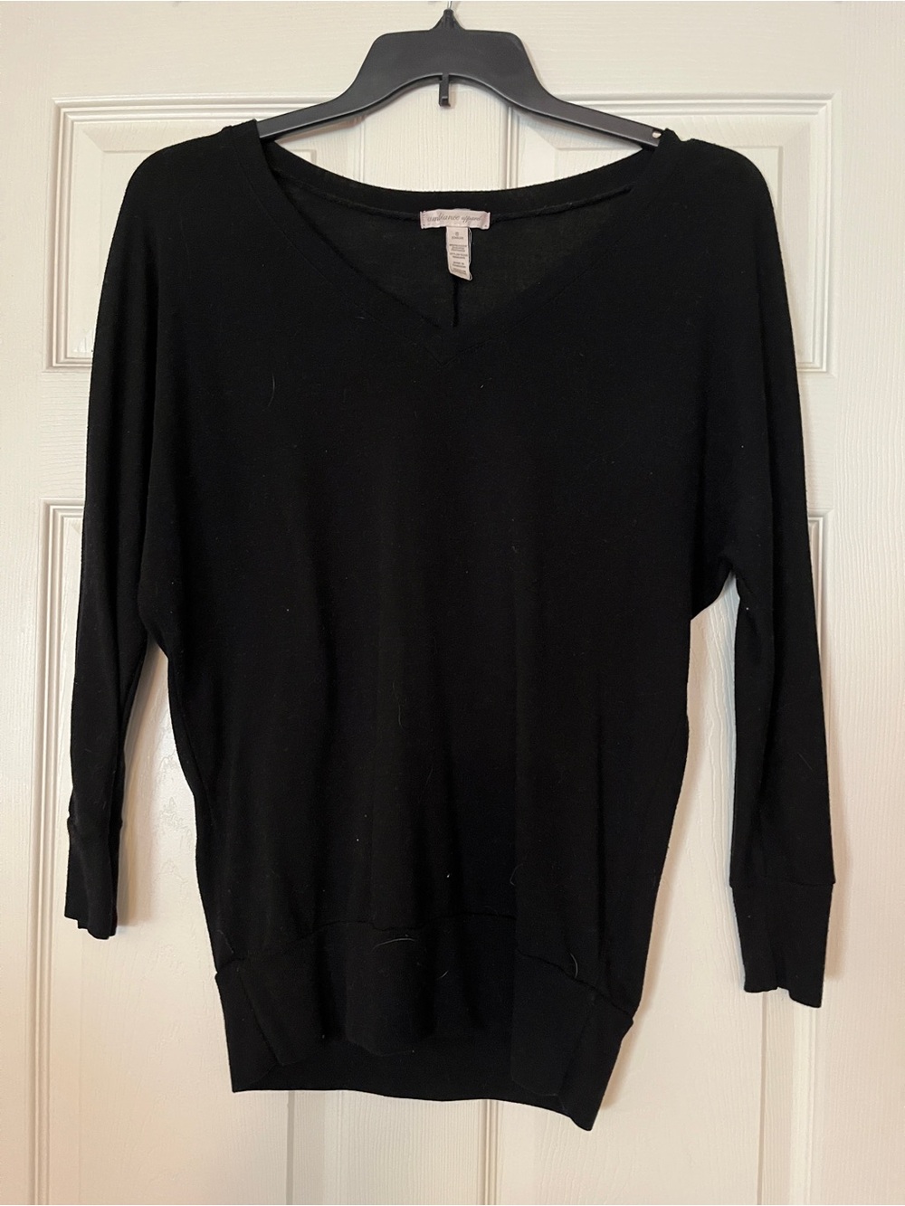 Black V neck 3/4 sleeve light weight cotton sweater size small